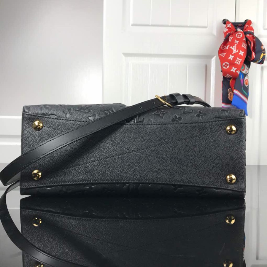 LV V Tote MM Handbag M44421