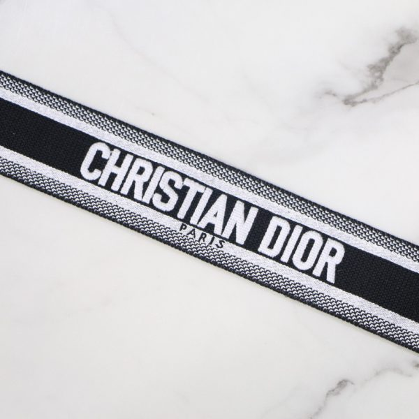 D10r Strap 001