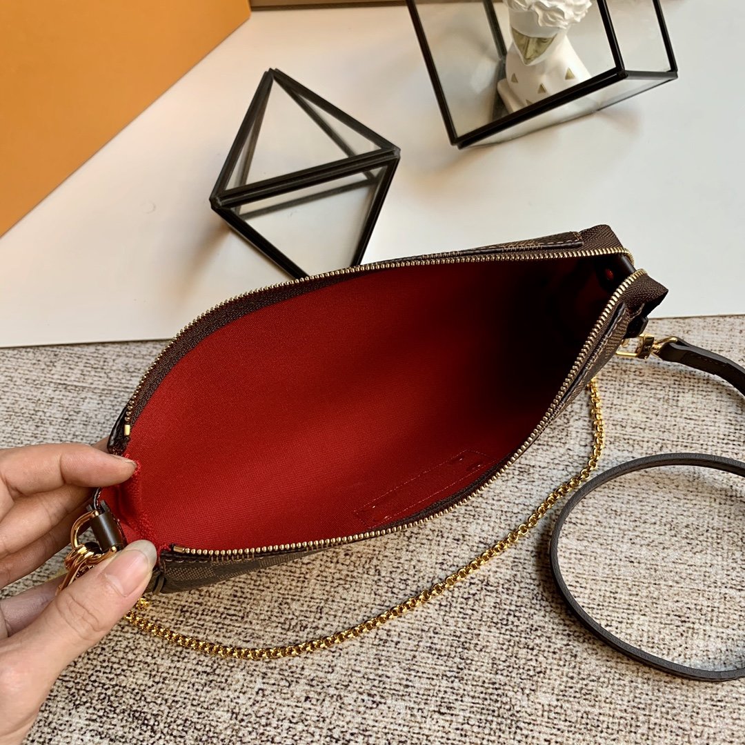 L0vis Vvtt0n Eva Shoulder Pouch 002
