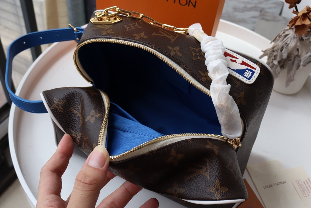 L0vis Vvtt0n Bag M85149