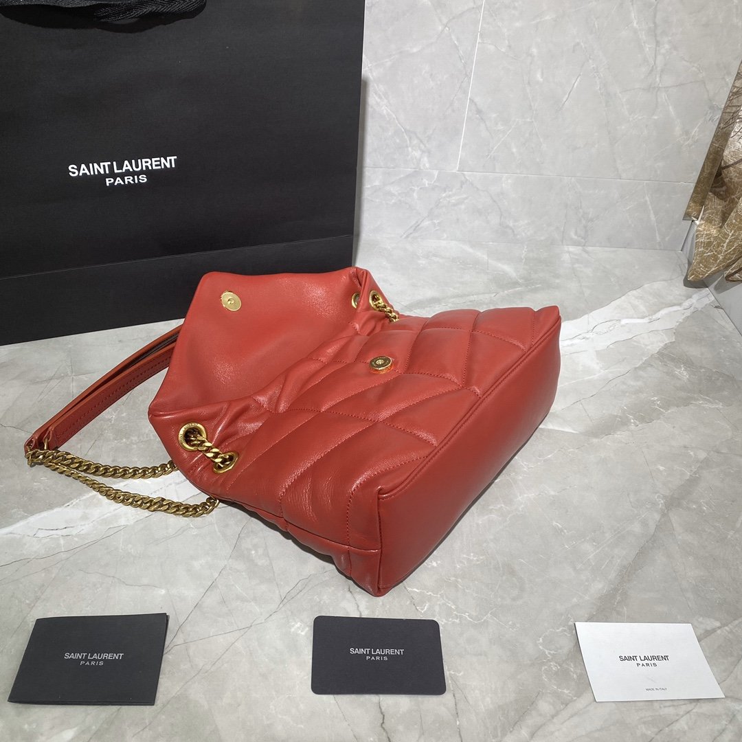 Y51 Puffer Red Bag 29cm