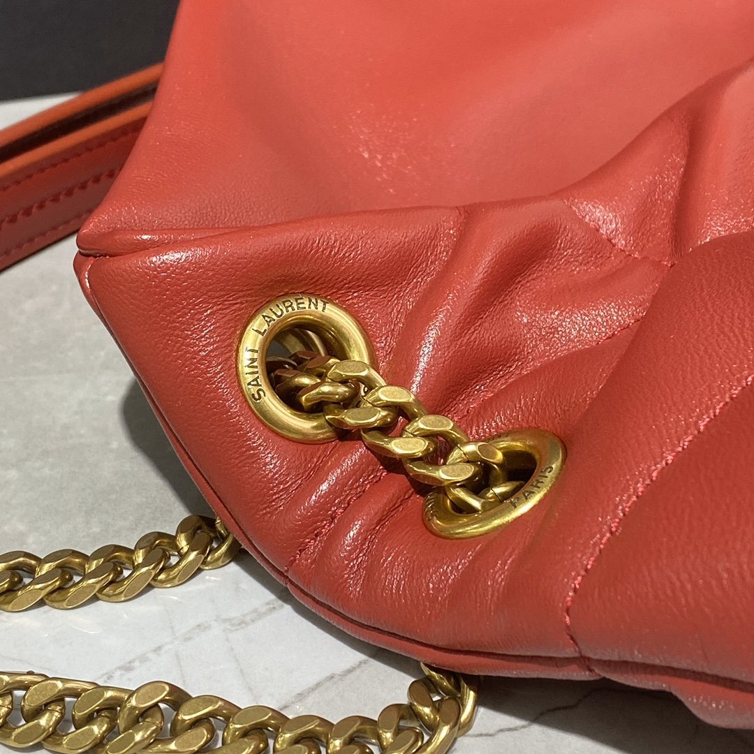 Y51 Puffer Red Bag 29cm
