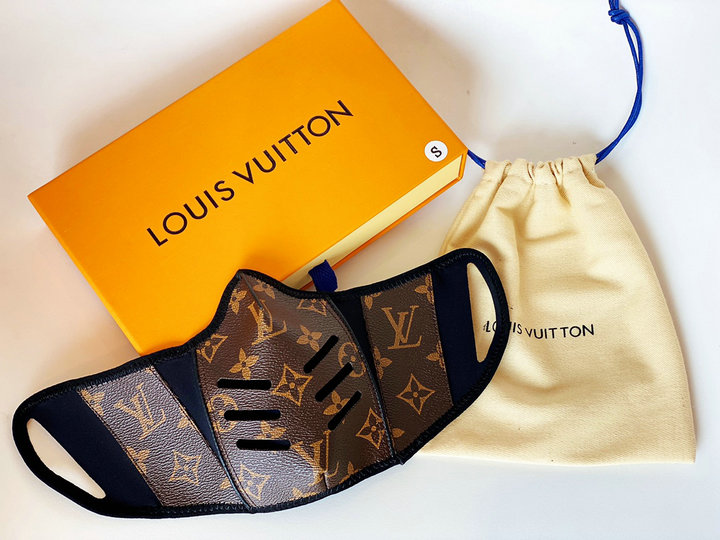 L0vis Vvtt0n Mask