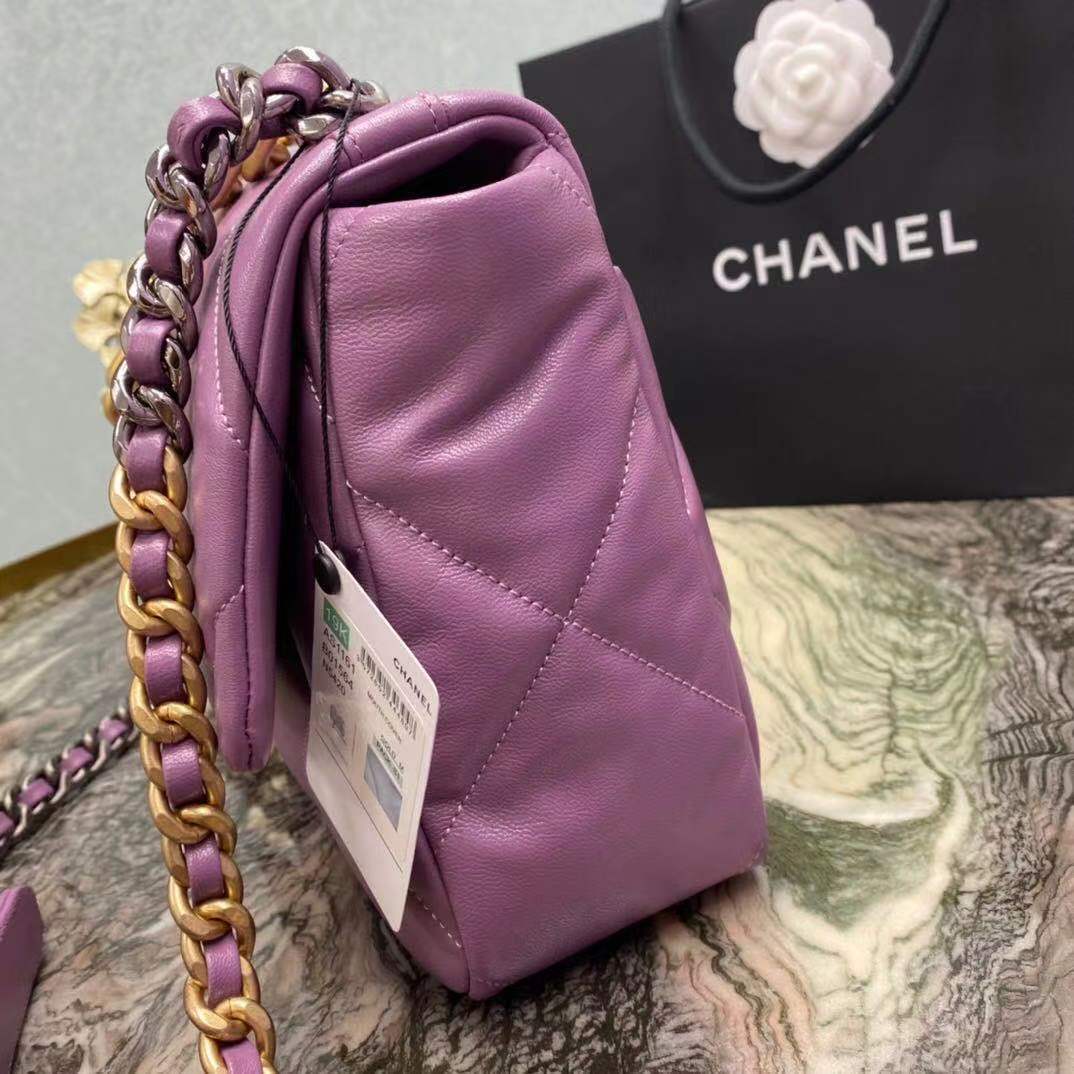 Ch**el 19 Flap Bag 26cm