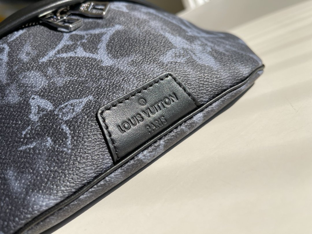 L0vis Vvtt0n M57276 Bum bag