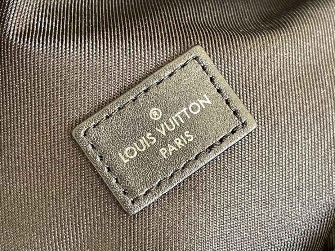 L0vis Vvtt0n M57276 Bum bag