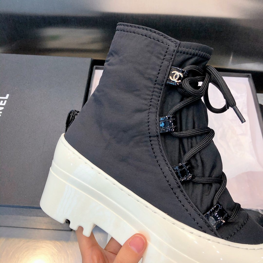 Ch**el boots 008