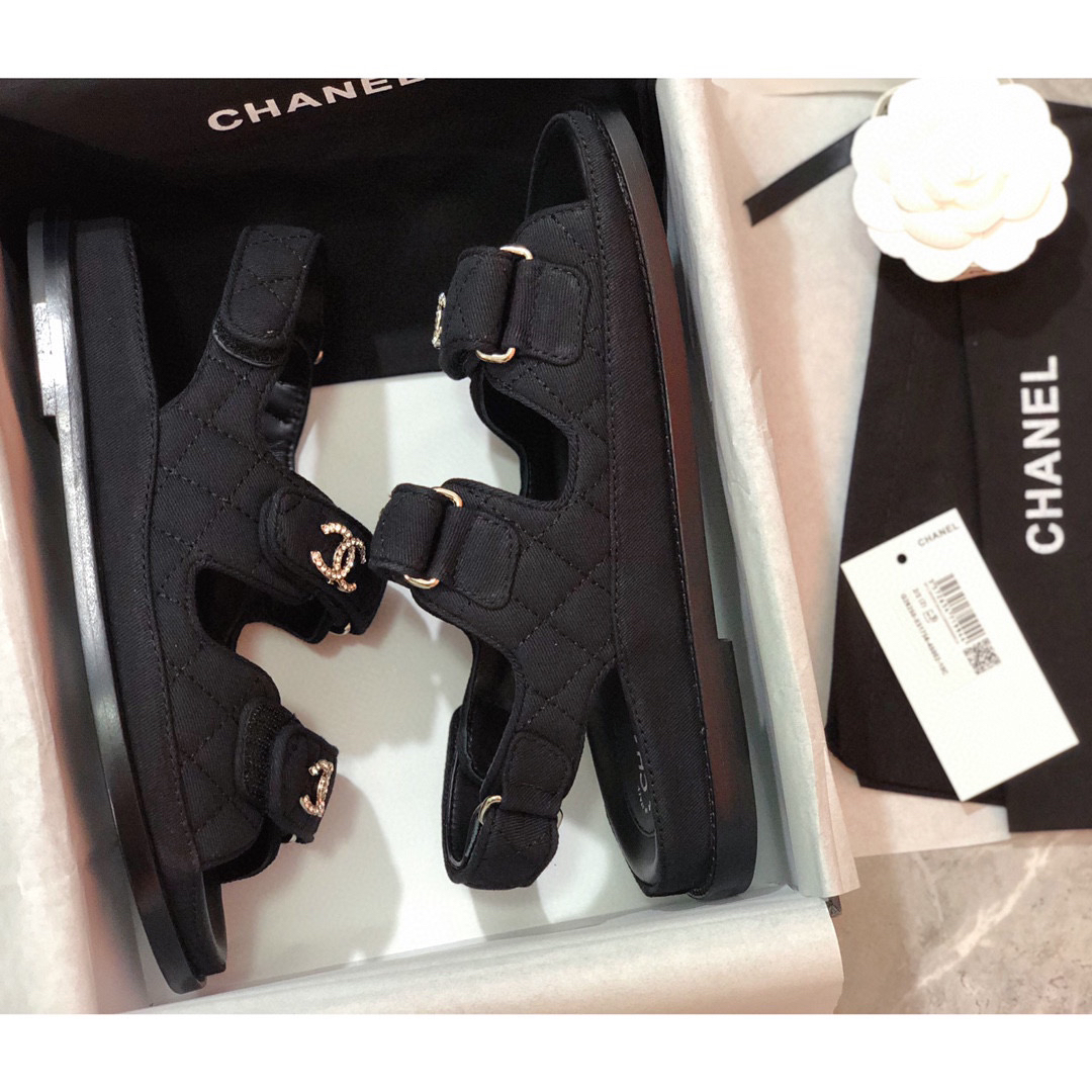 Ch**el Sandals 023