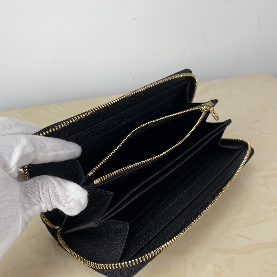 L0vis Vvtt0n Zippy Wallet M80323 white