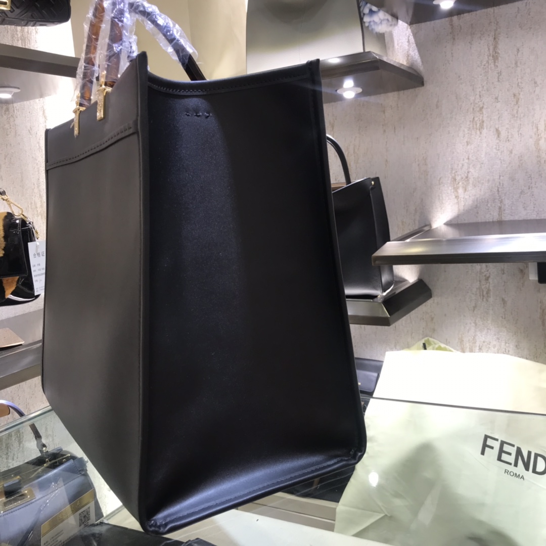 F**di Tote 40cm Black