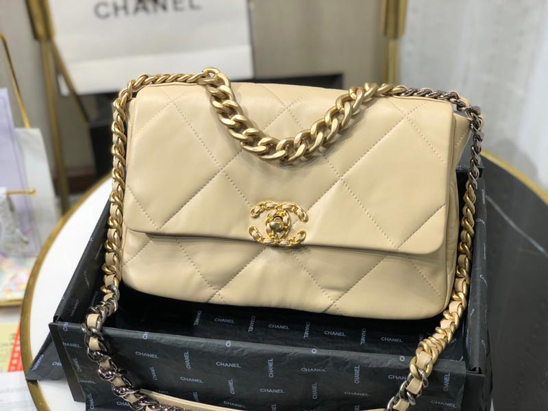 Ch**el 19 FLAP BAG 30cm