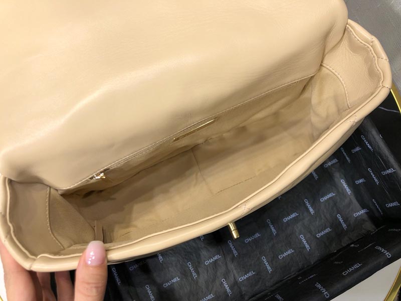 Ch**el 19 FLAP BAG 30cm