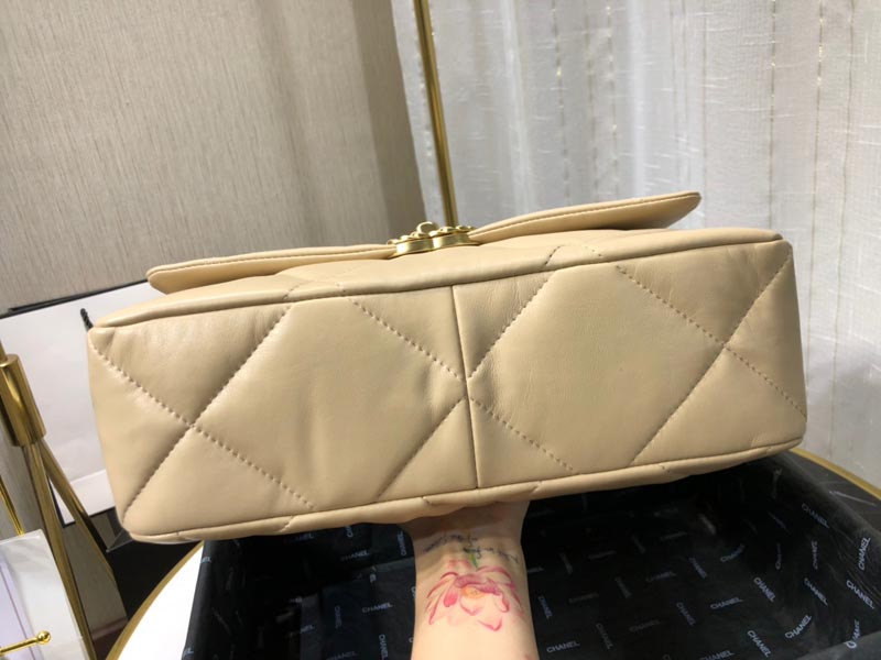 Ch**el 19 FLAP BAG 30cm
