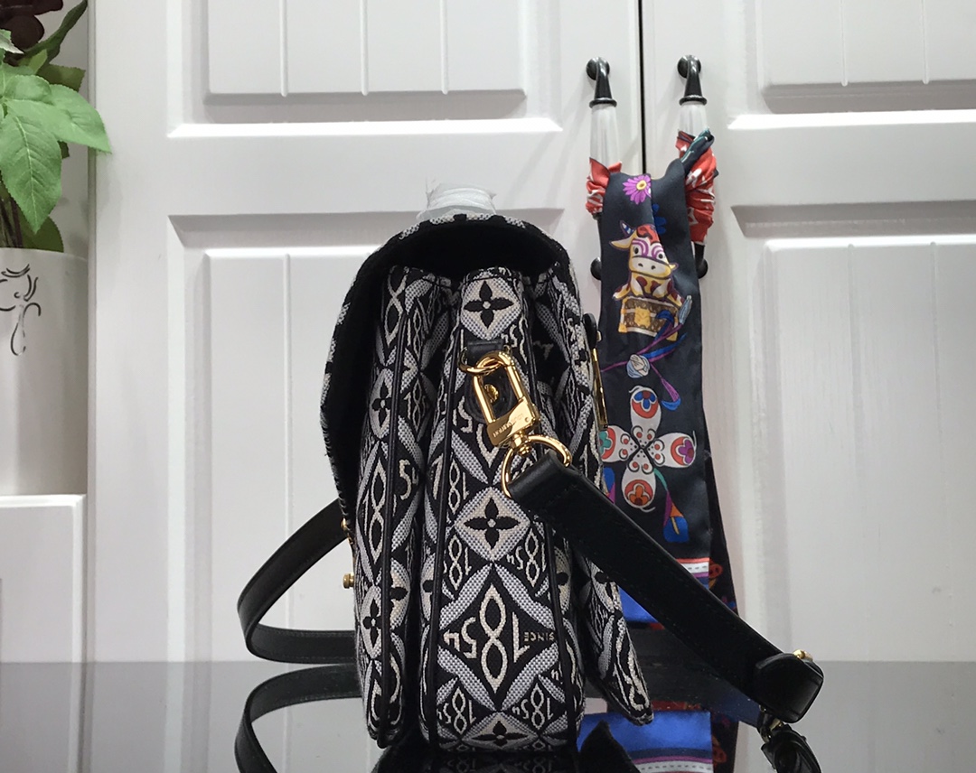 LV SINCE 1854 POCHETTE METIS