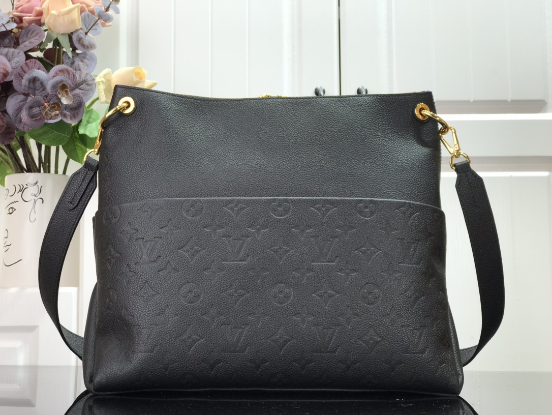 LV MAIDA HOBO Monogram M45522