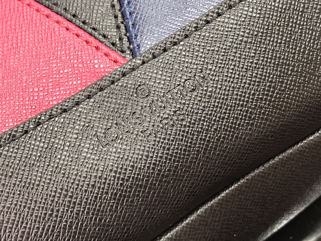 LV AVENUE SLING BAG M40403PS