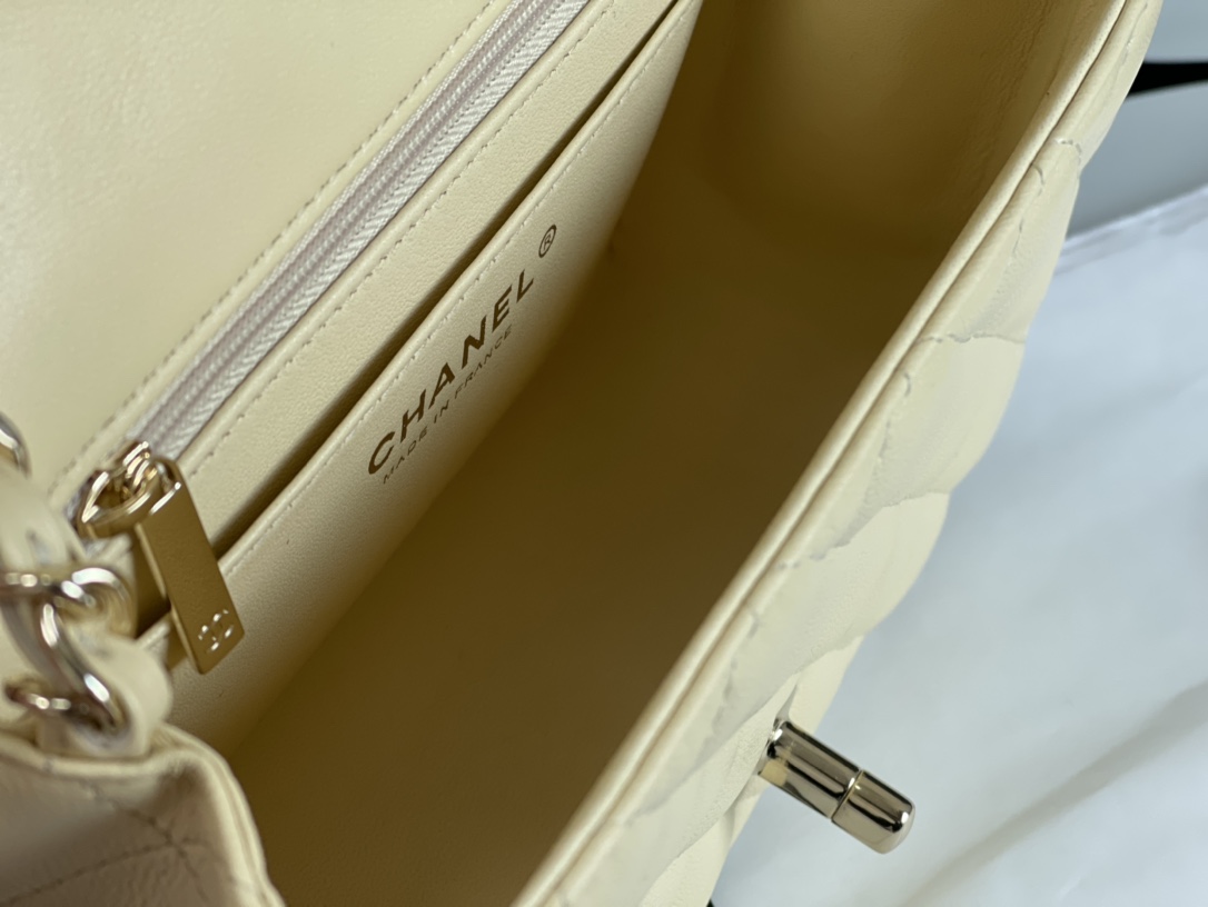 Ch**el Flap Bag 17cm 001
