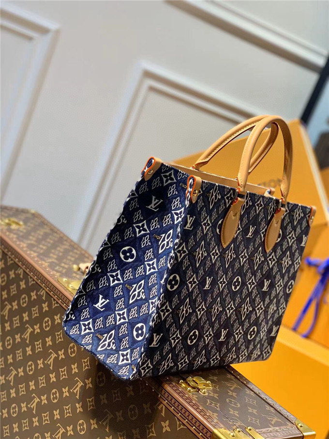 L0vis Vvtt0n MM Onthego Handbag 35cm