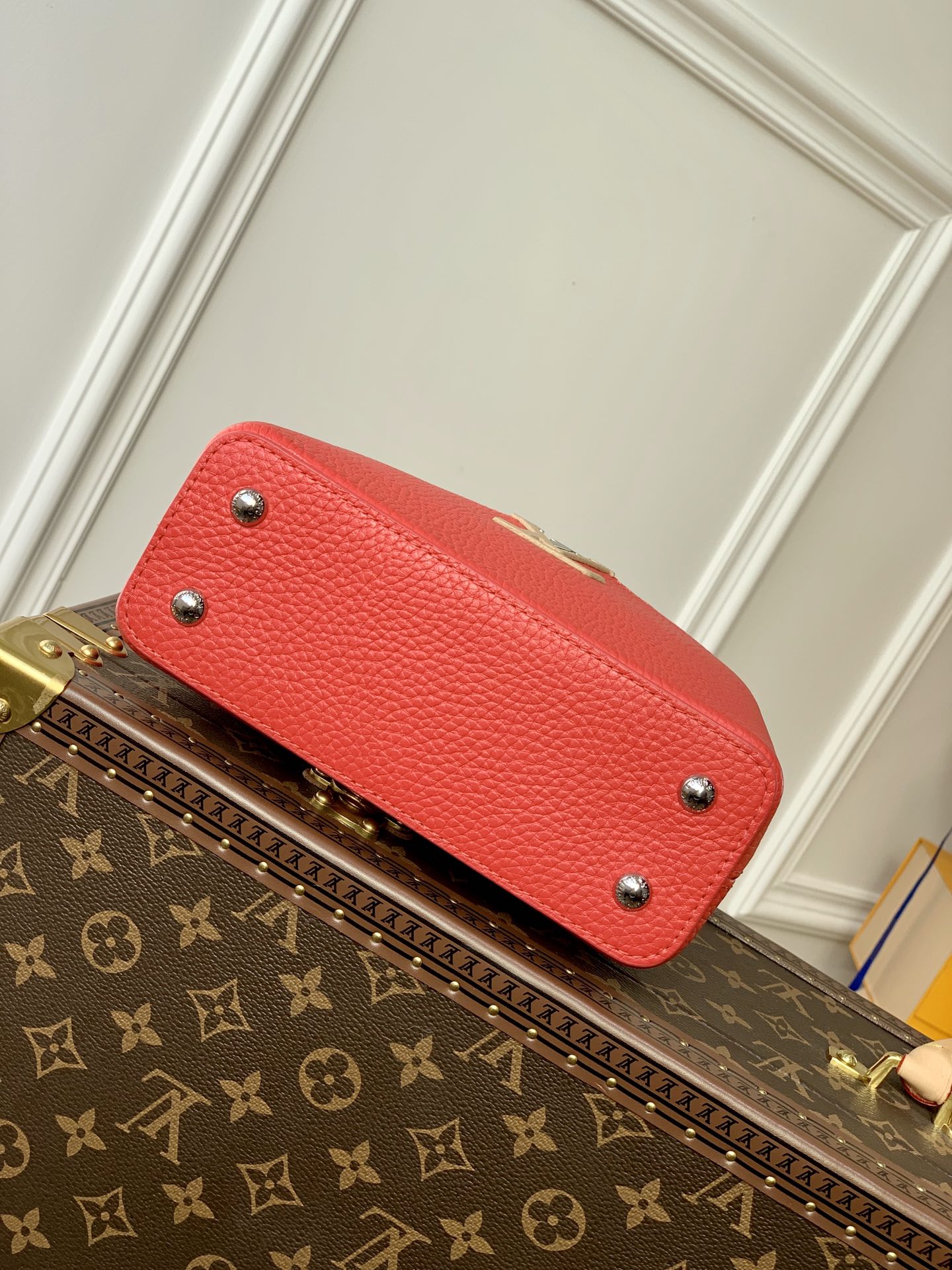 L0vis Vvtt0n Mini Capucines bag 21cm