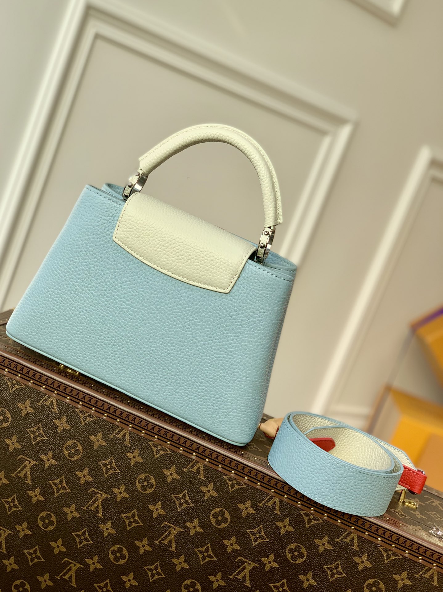 L0vis Vvtt0n Capucines BB Bag 27CM 001