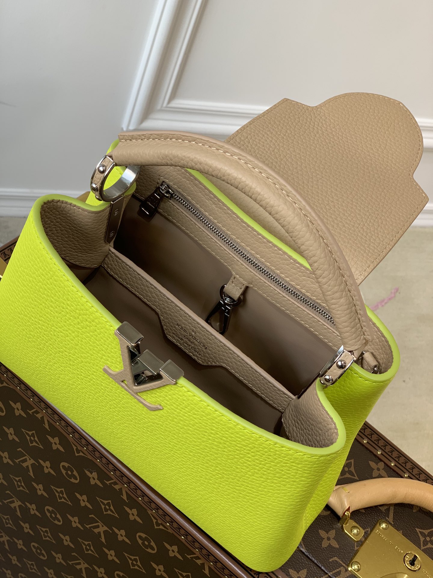 L0vis Vvtt0n Capucines BB Bag 27CM 002