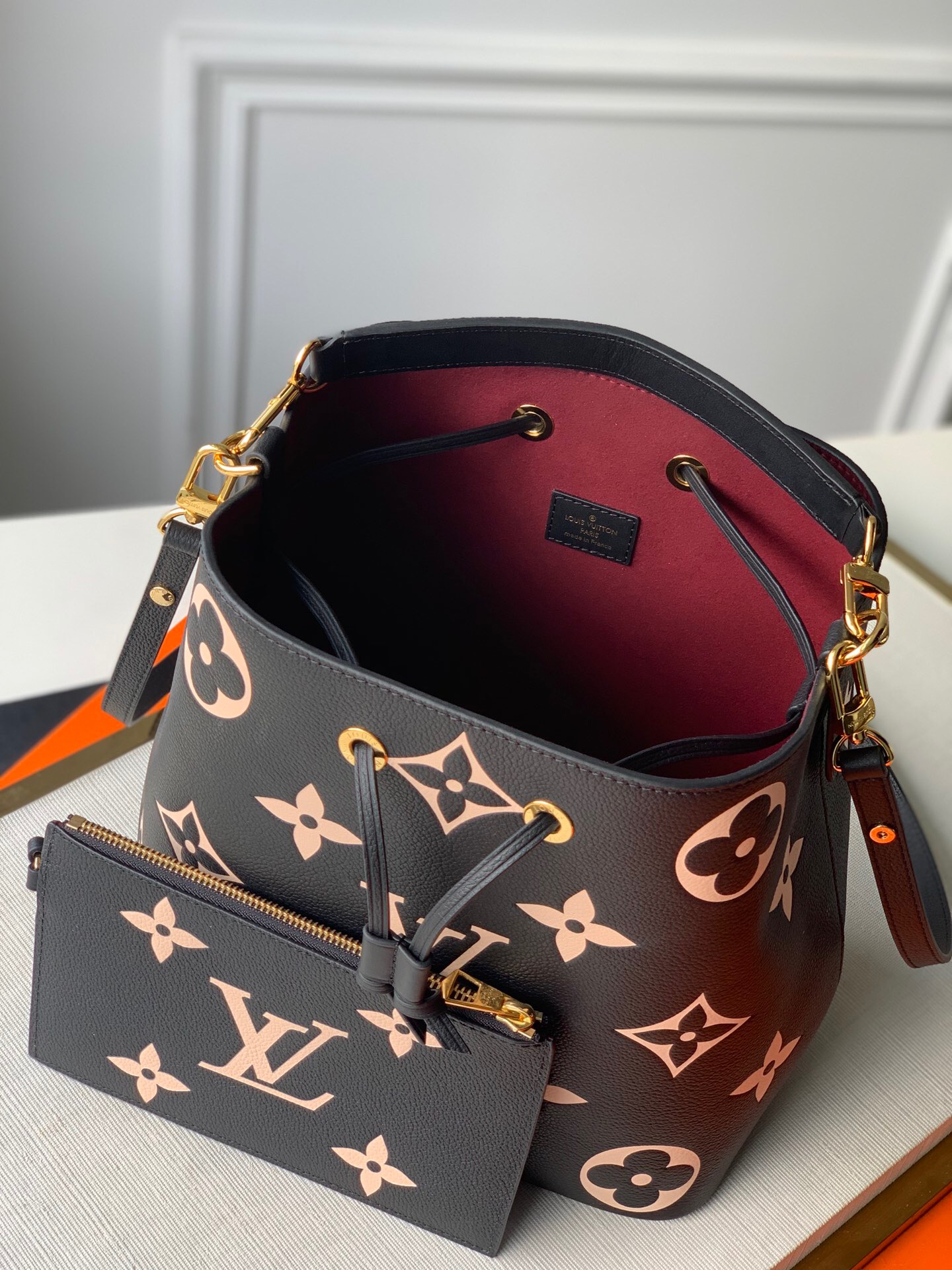 Bagsaaa L0vis Vvtt0n M45497 NéoNoé MM Black/Cream - 26 x 26 x 17.5 cm