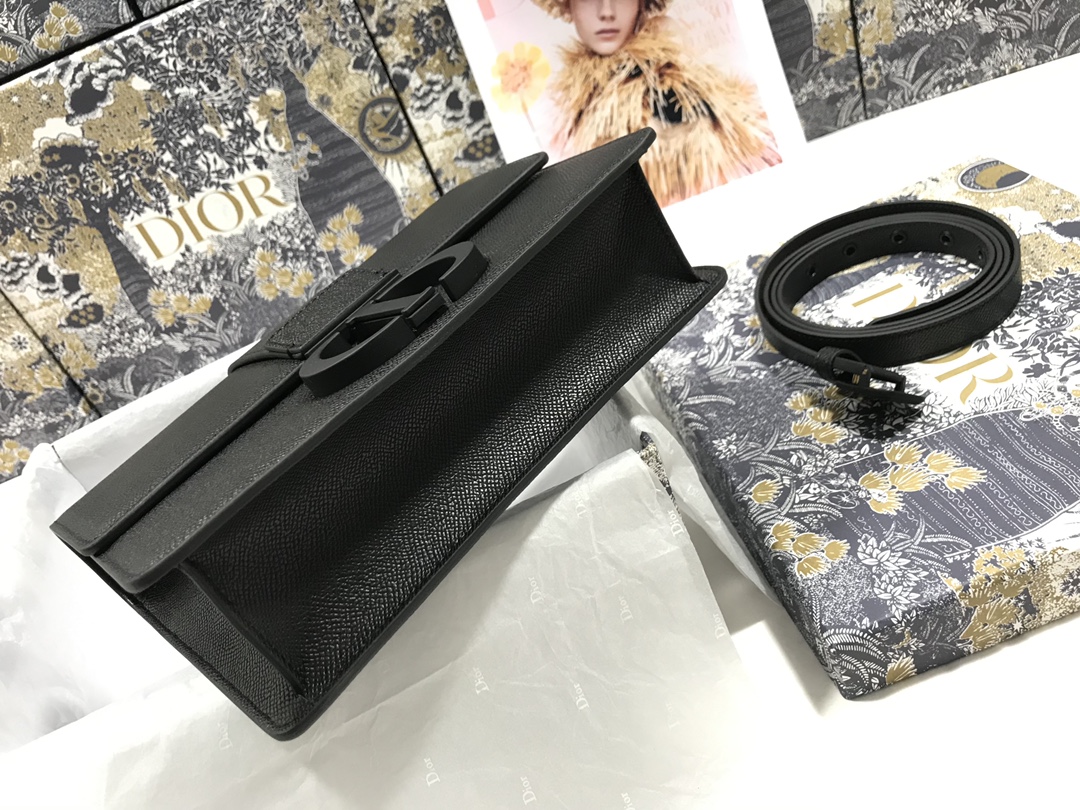 D10r Montaigne 30 bag 24cm