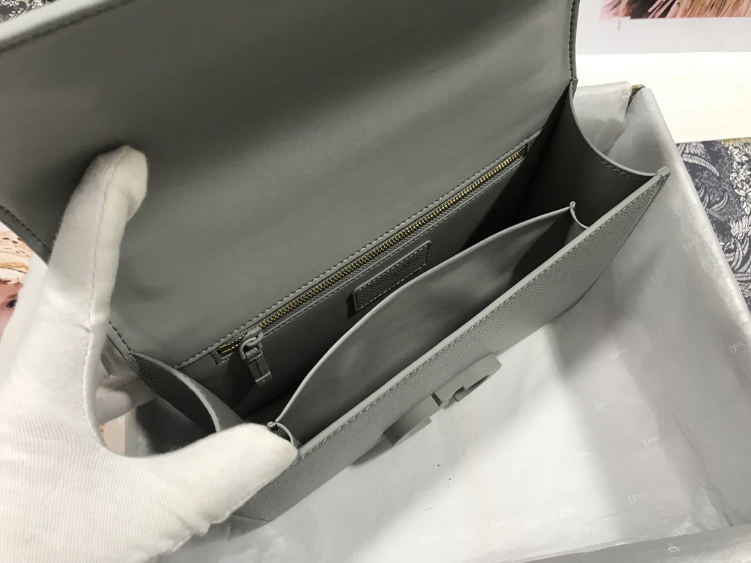 D10r Montaigne 30 bag 24cm 002