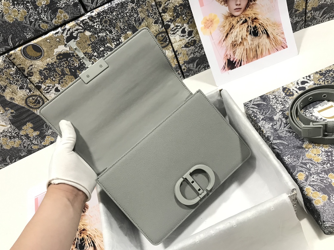 D10r Montaigne 30 bag 24cm 002