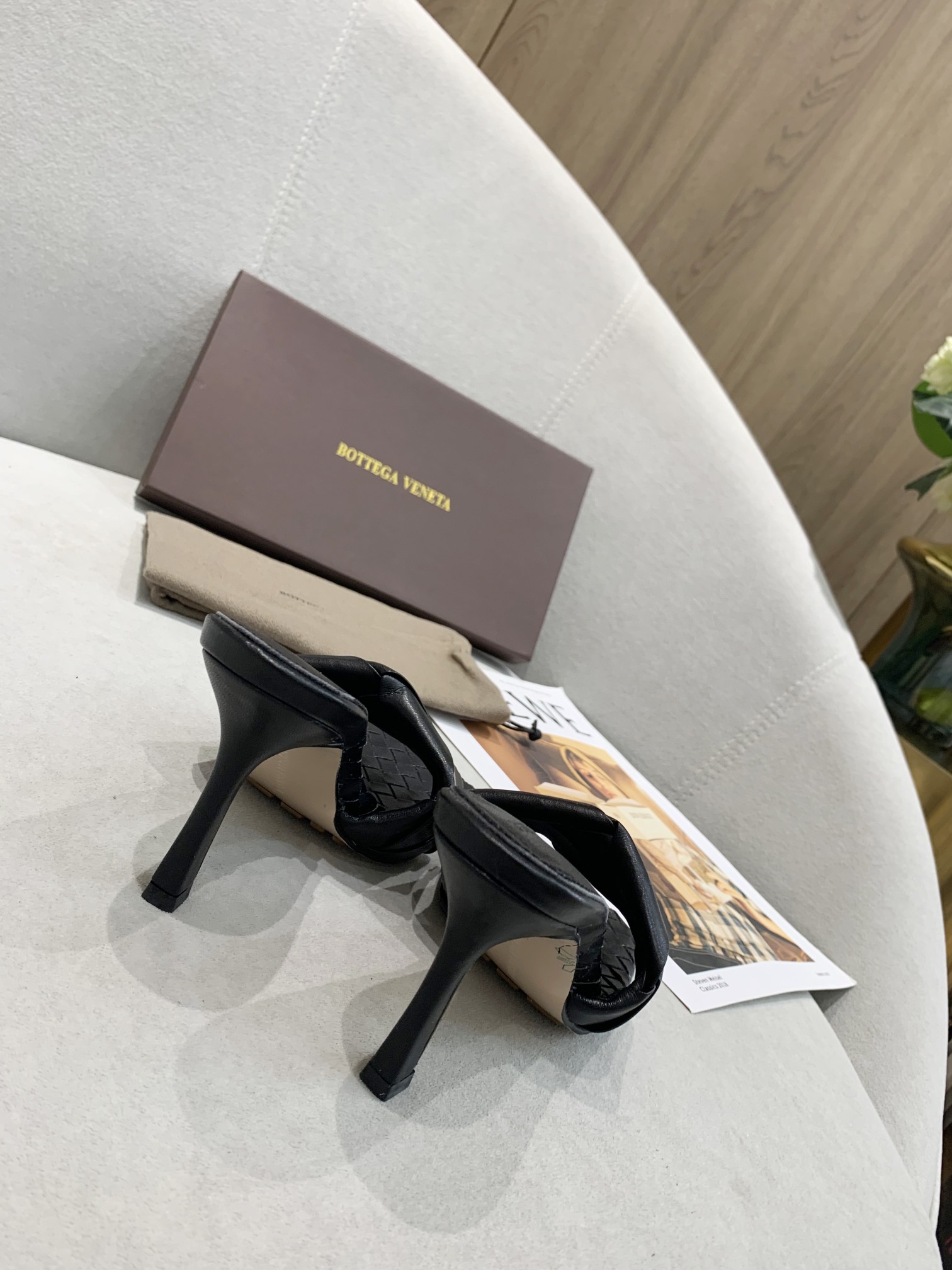 B0tt*ga Ven*ta Sandals 005