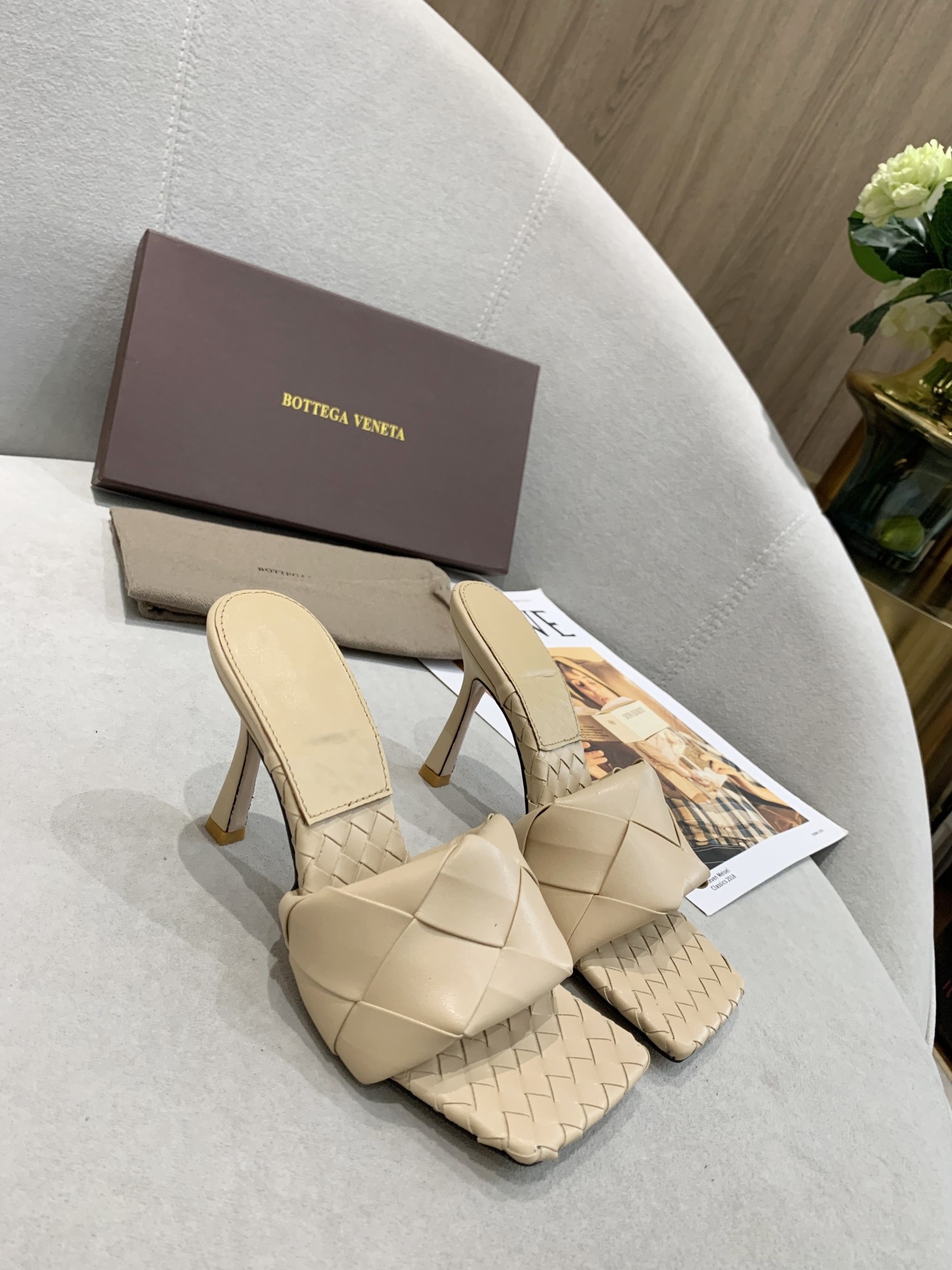 B0tt*ga Ven*ta Sandals 008
