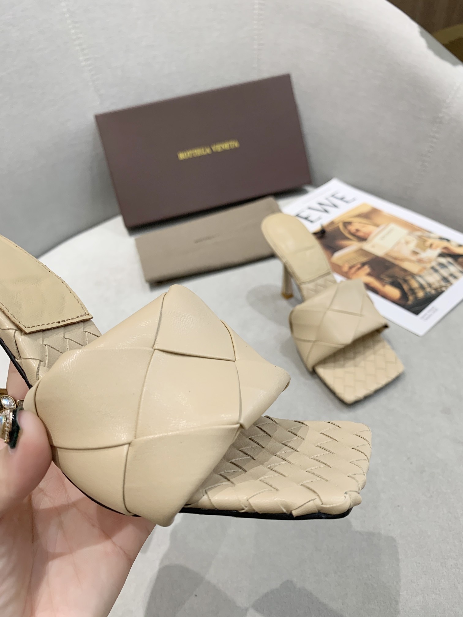 B0tt*ga Ven*ta Sandals 008