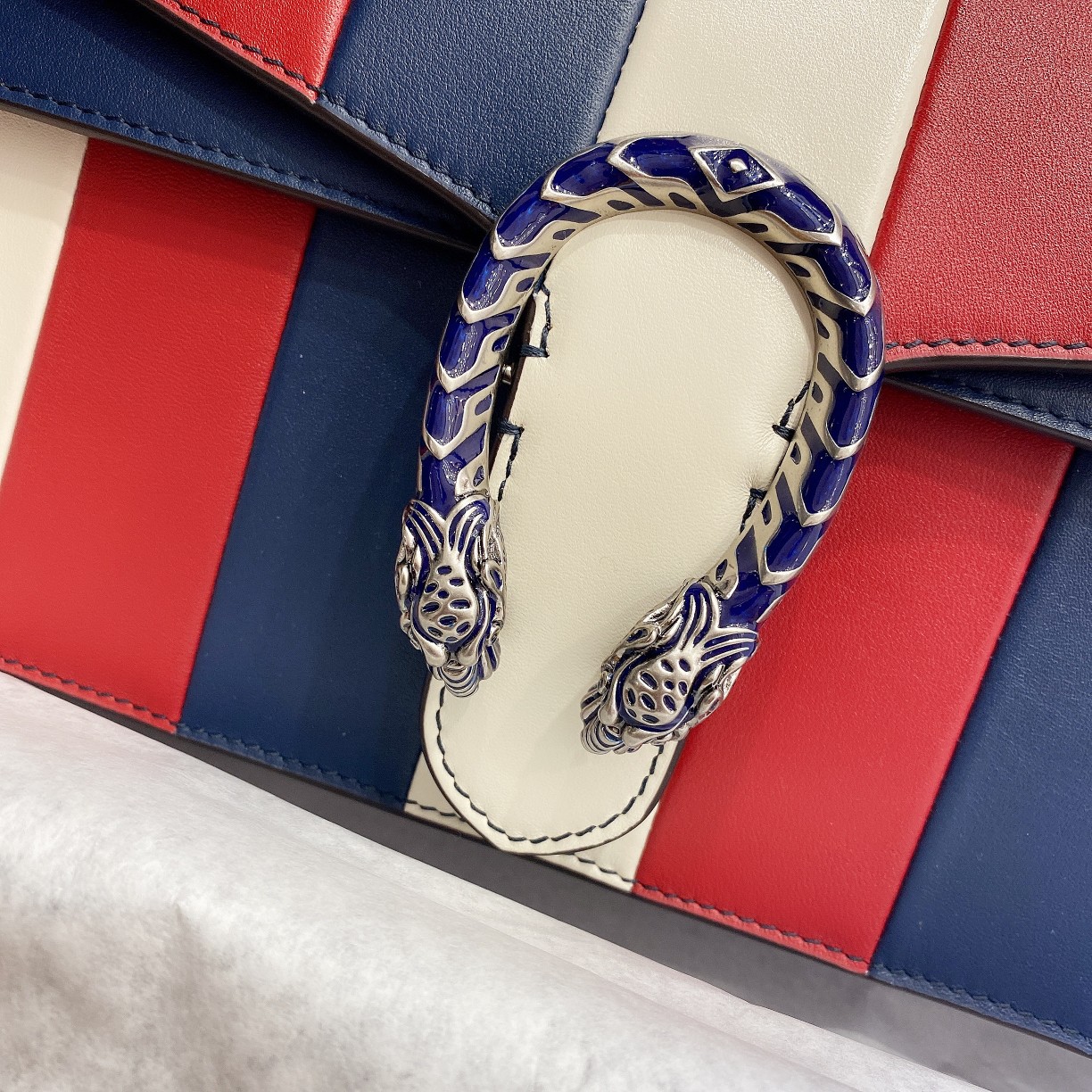 Gvc*1 Dionysus Shoulder Bag 28cm