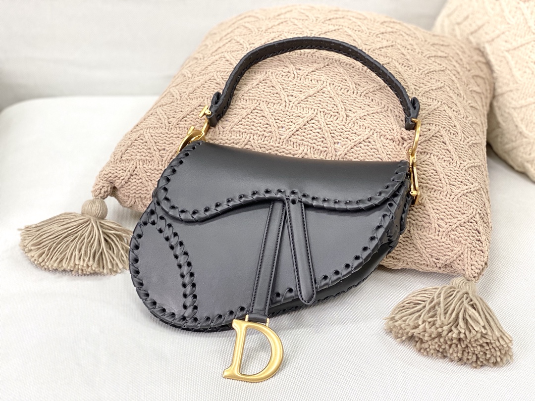 D10r Oblique Bag 25.5cm 01
