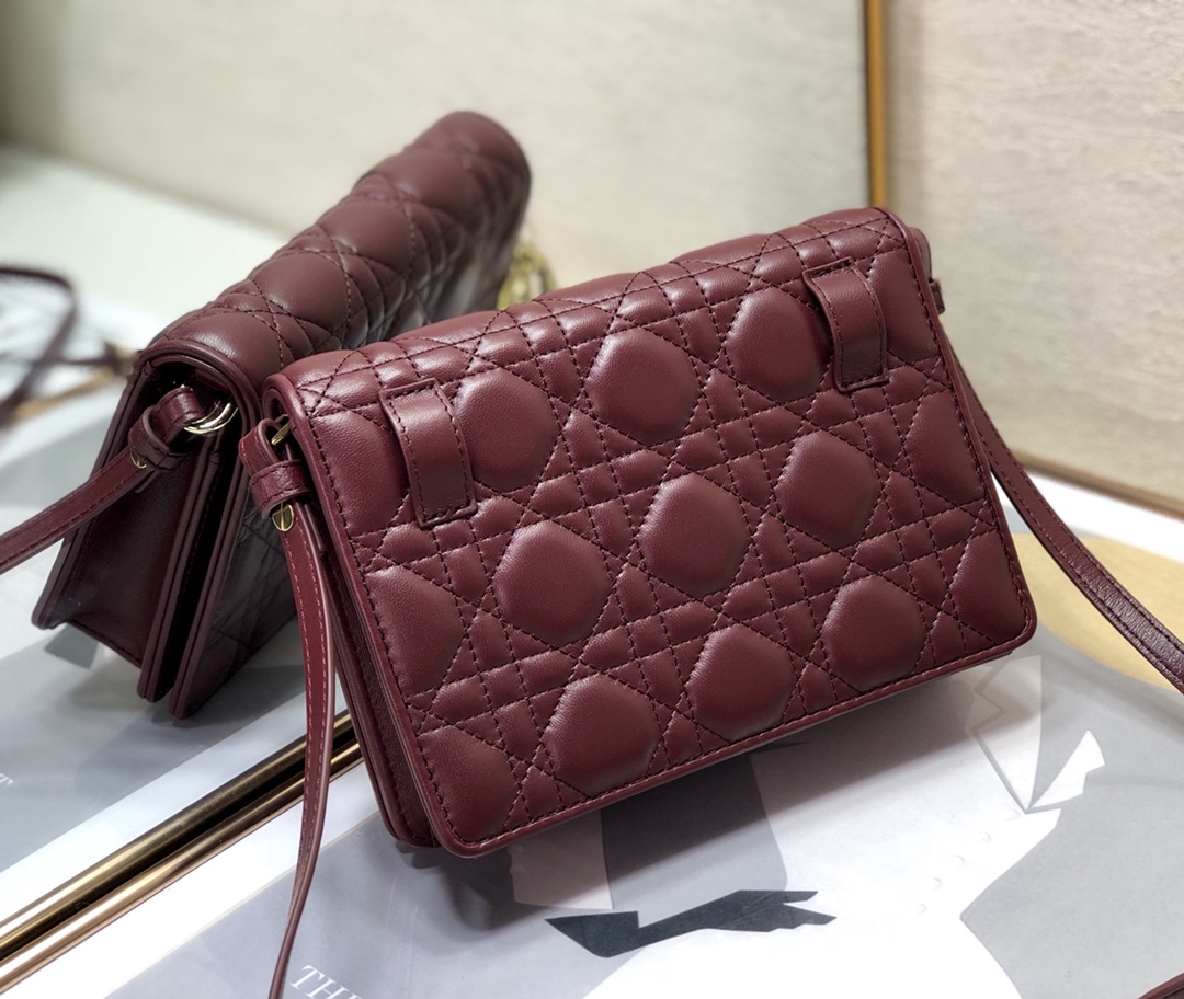 D10r Caro Bag 18cm