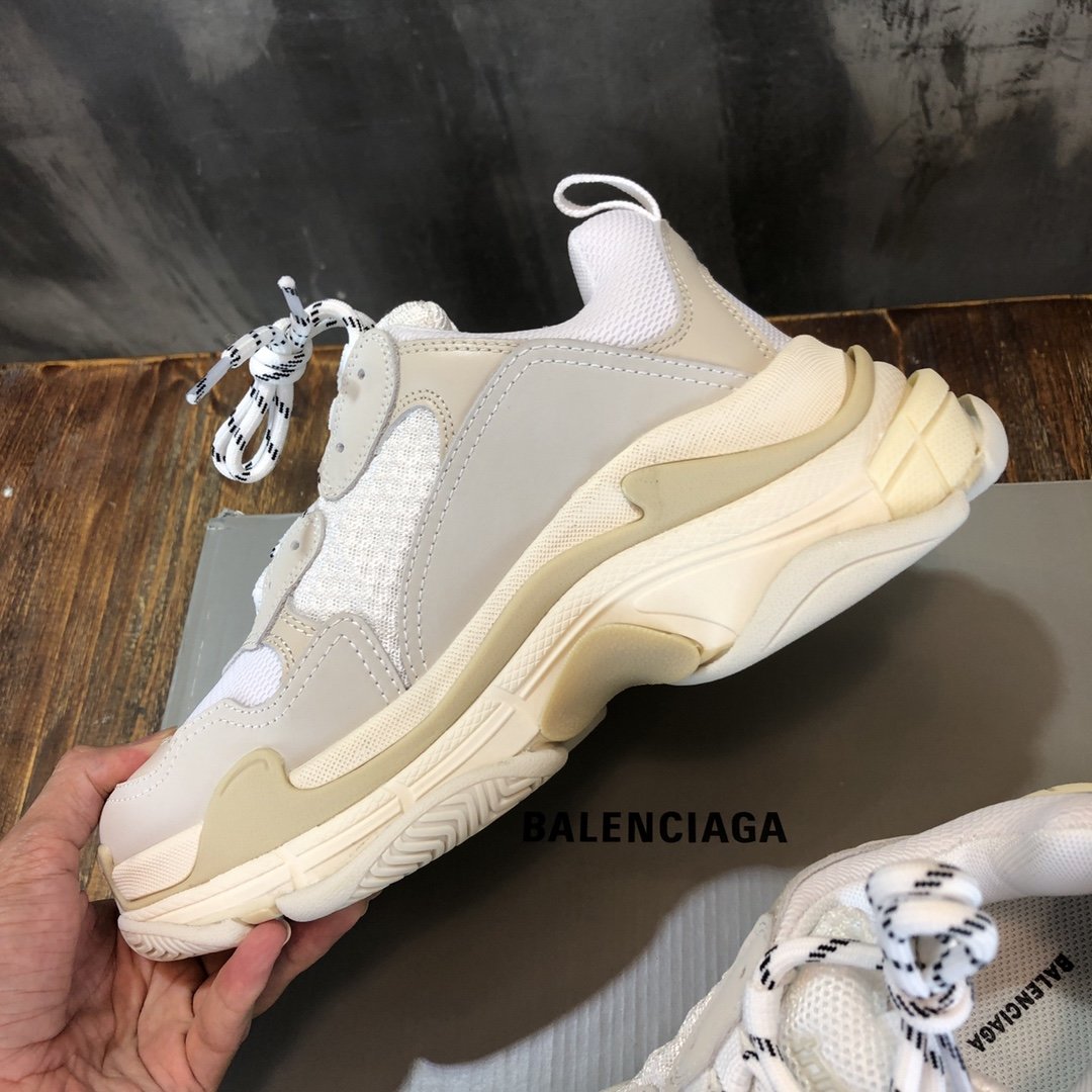 Ba1en*iaga Triple S sneaker 01