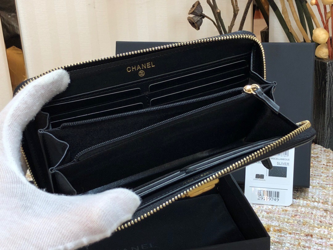 Ch**el boy zippy wallet 02