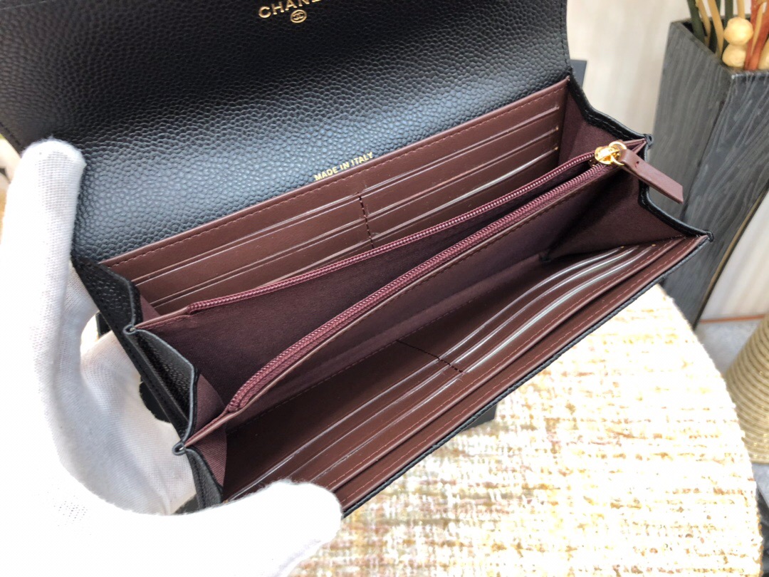 Ch**el Classic Flap wallet 01