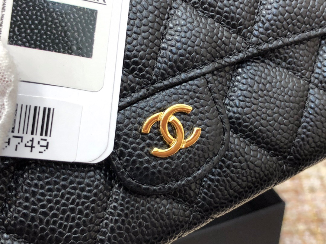 Ch**el Classic Flap wallet 01