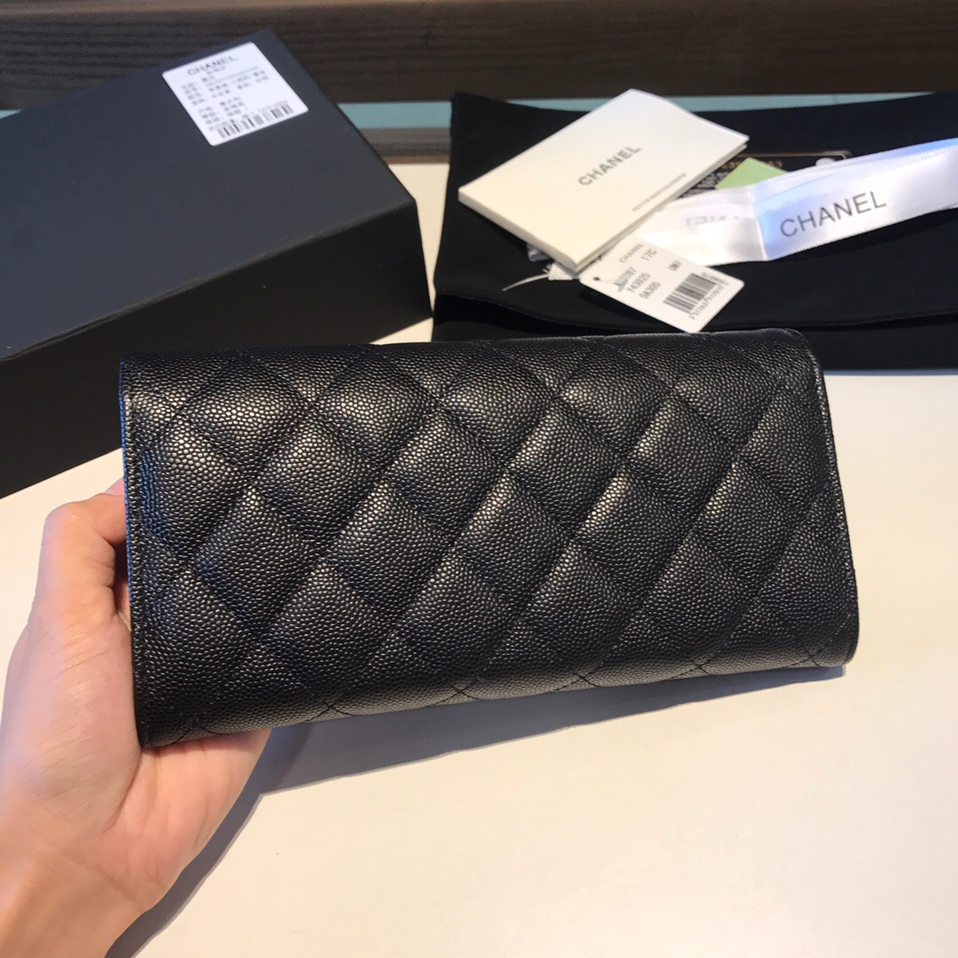 Ch**el Classic Flap wallet 02