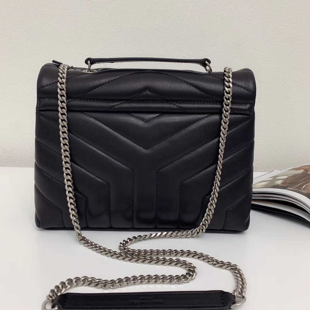 Y51 Loulou bag 25cm 002