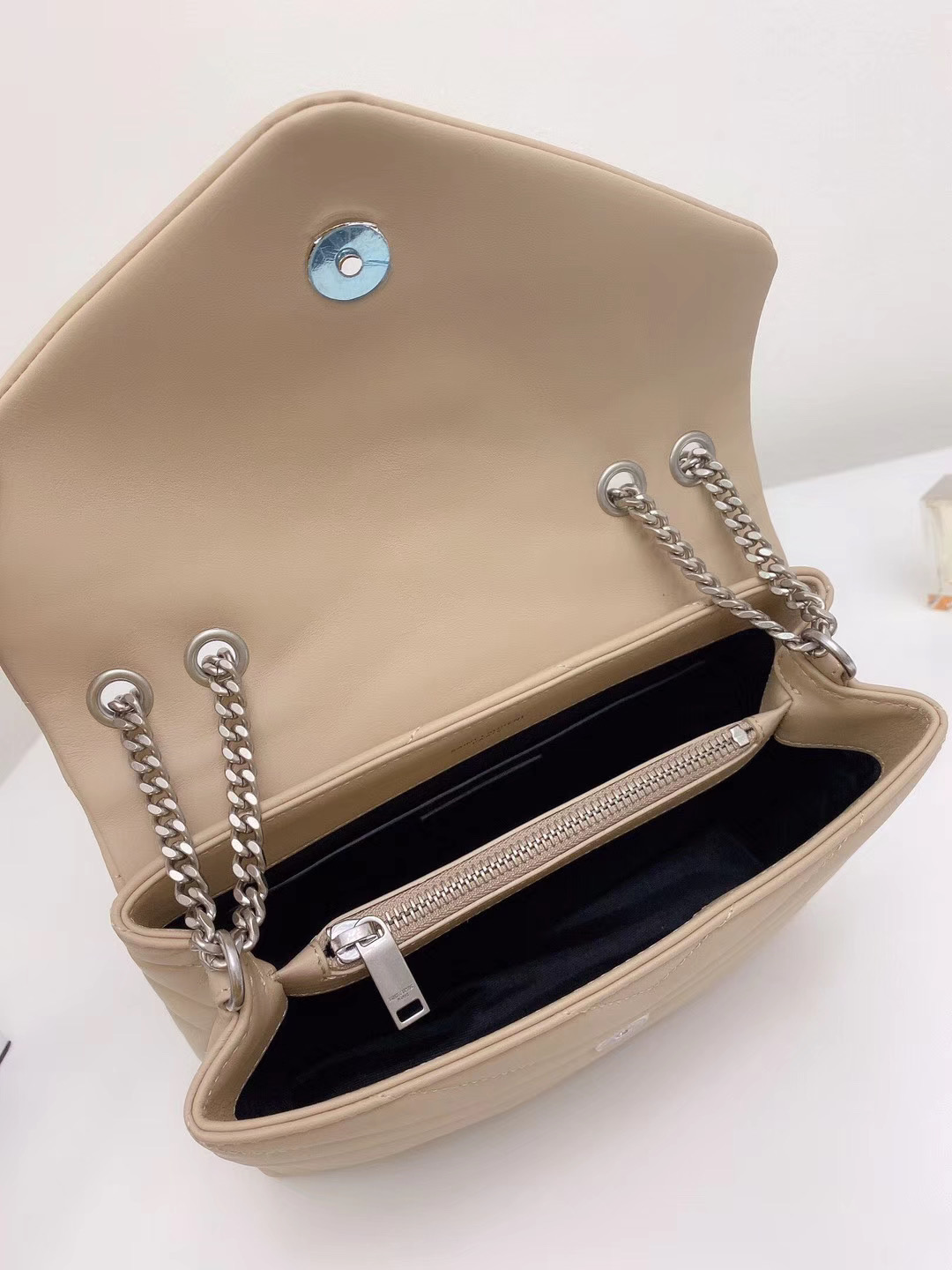 Y51 Loulou bag 25cm 004