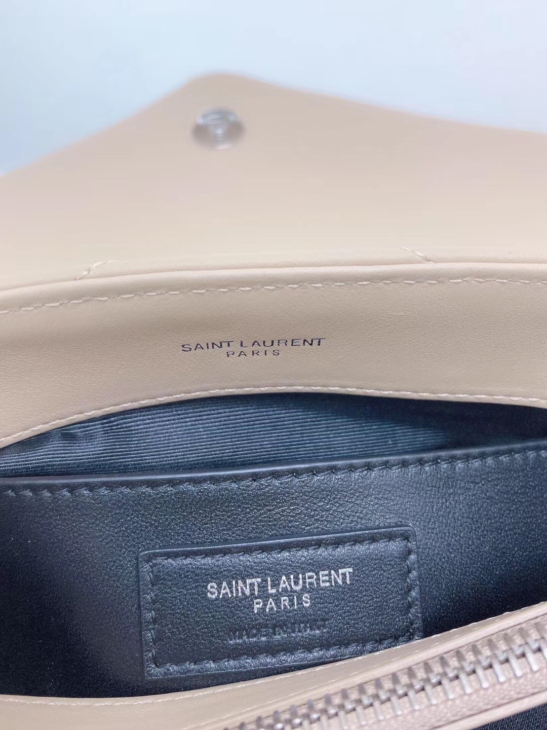 Y51 Loulou bag 25cm 004