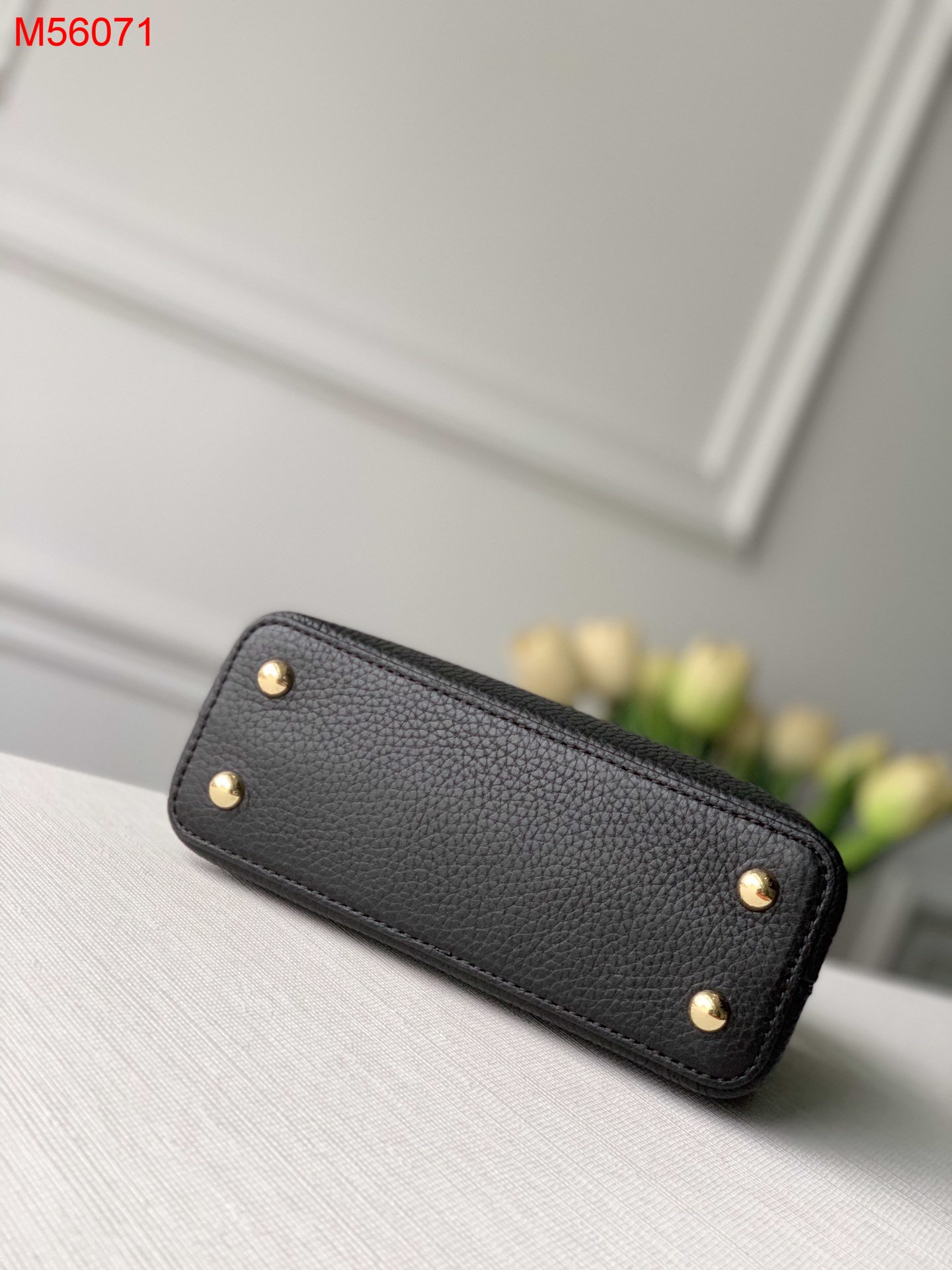 L0vis Vvtt0n Capucines bag 21cm