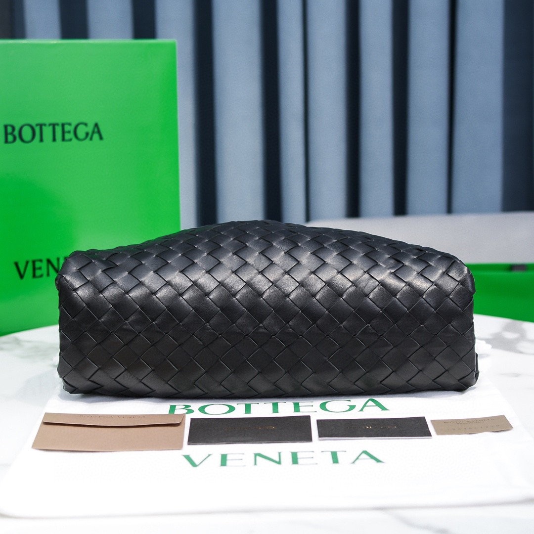 B0tt*ga Ven*ta Handbag