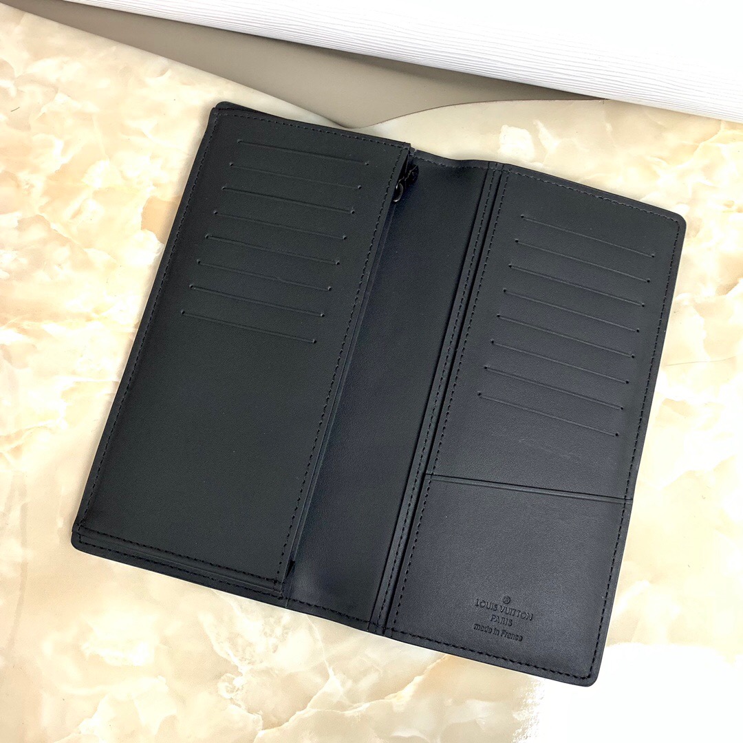 LV wallet M69038