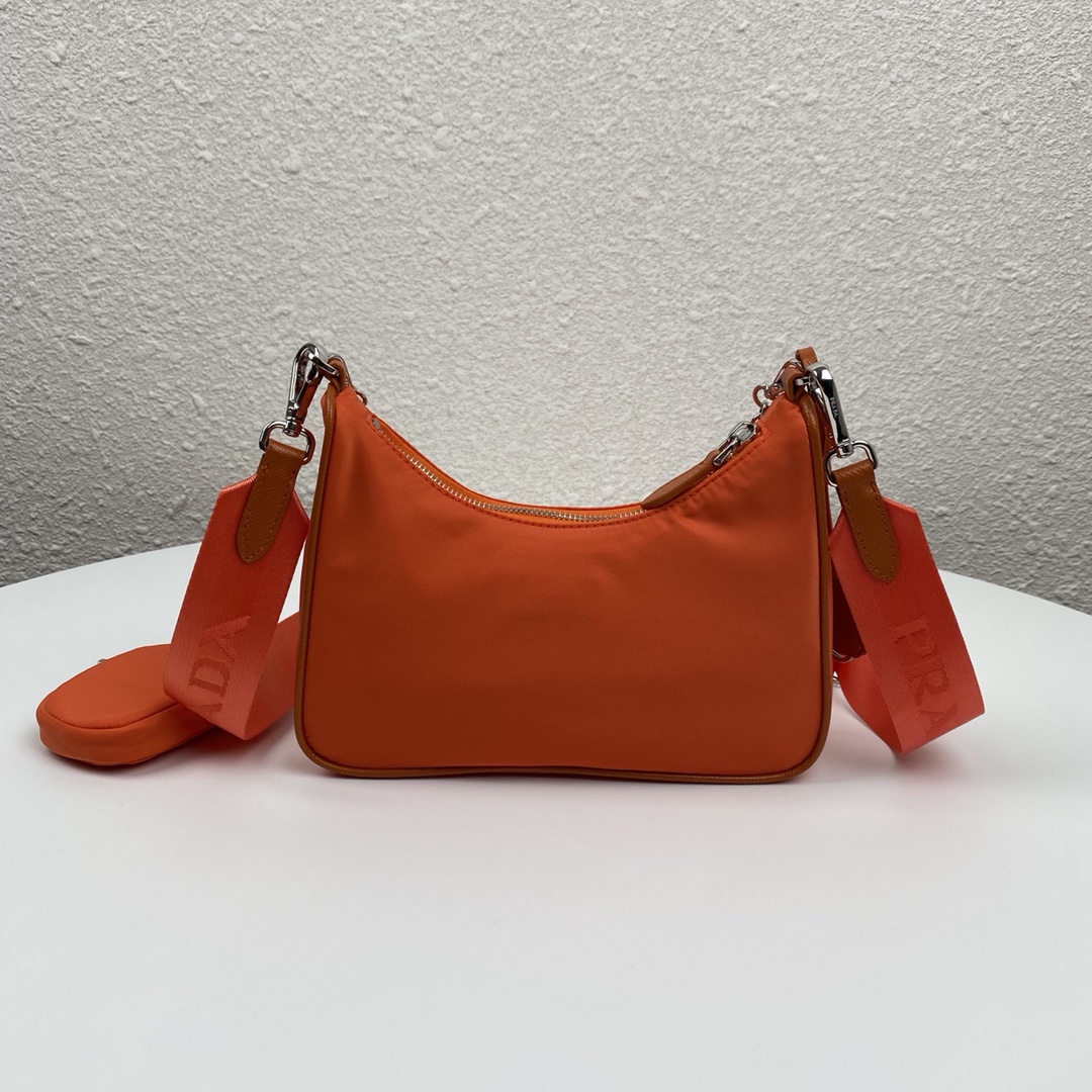 Pra*a Nylon Hobo Bag 22cm Orange
