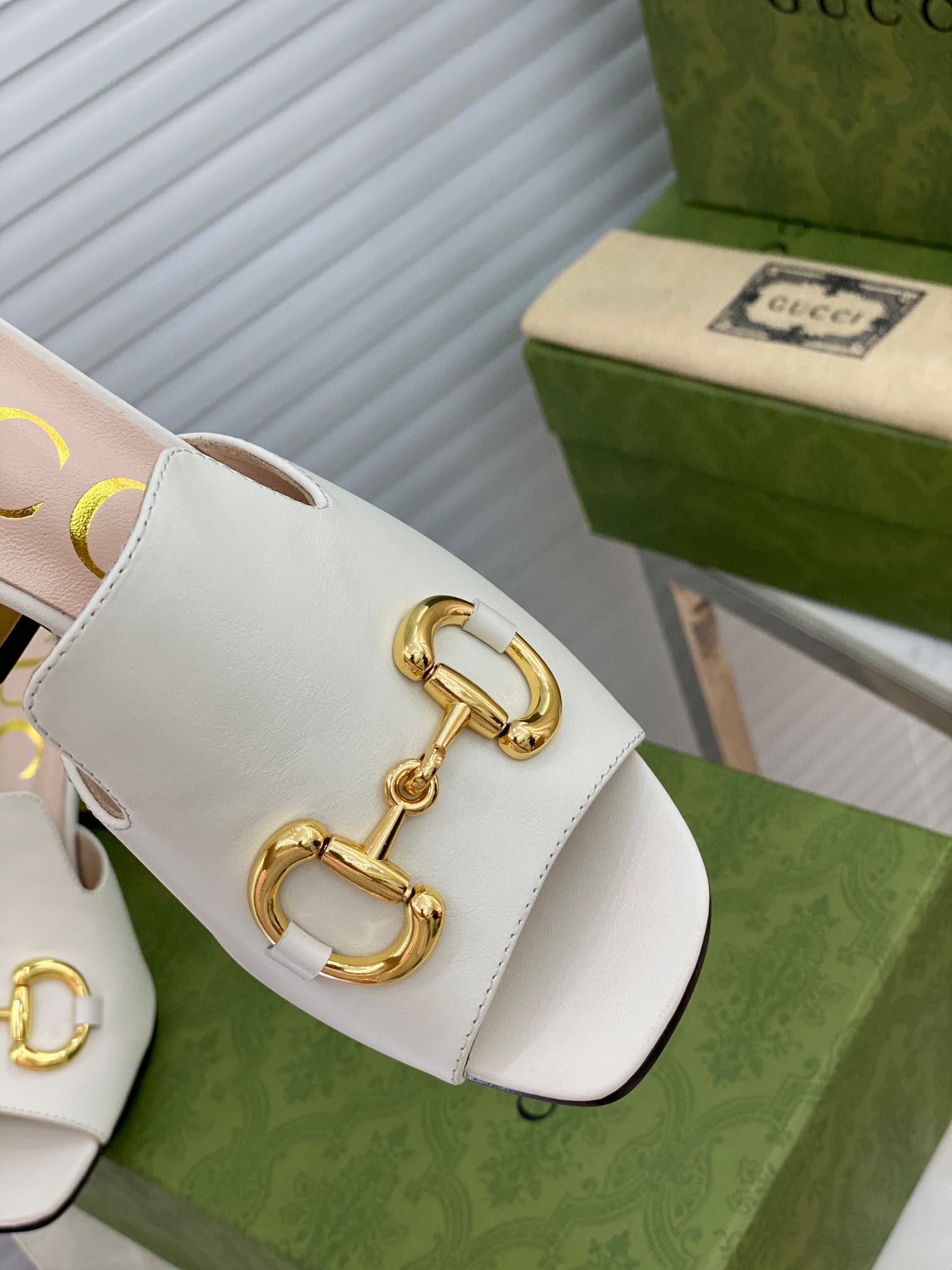 Gvc*1 Sandals 030