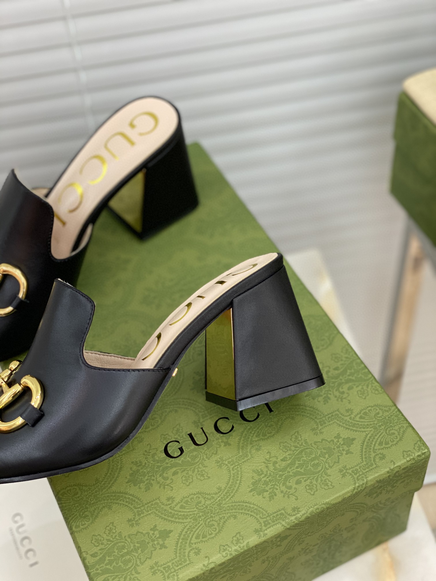 Gvc*1 Sandals 031