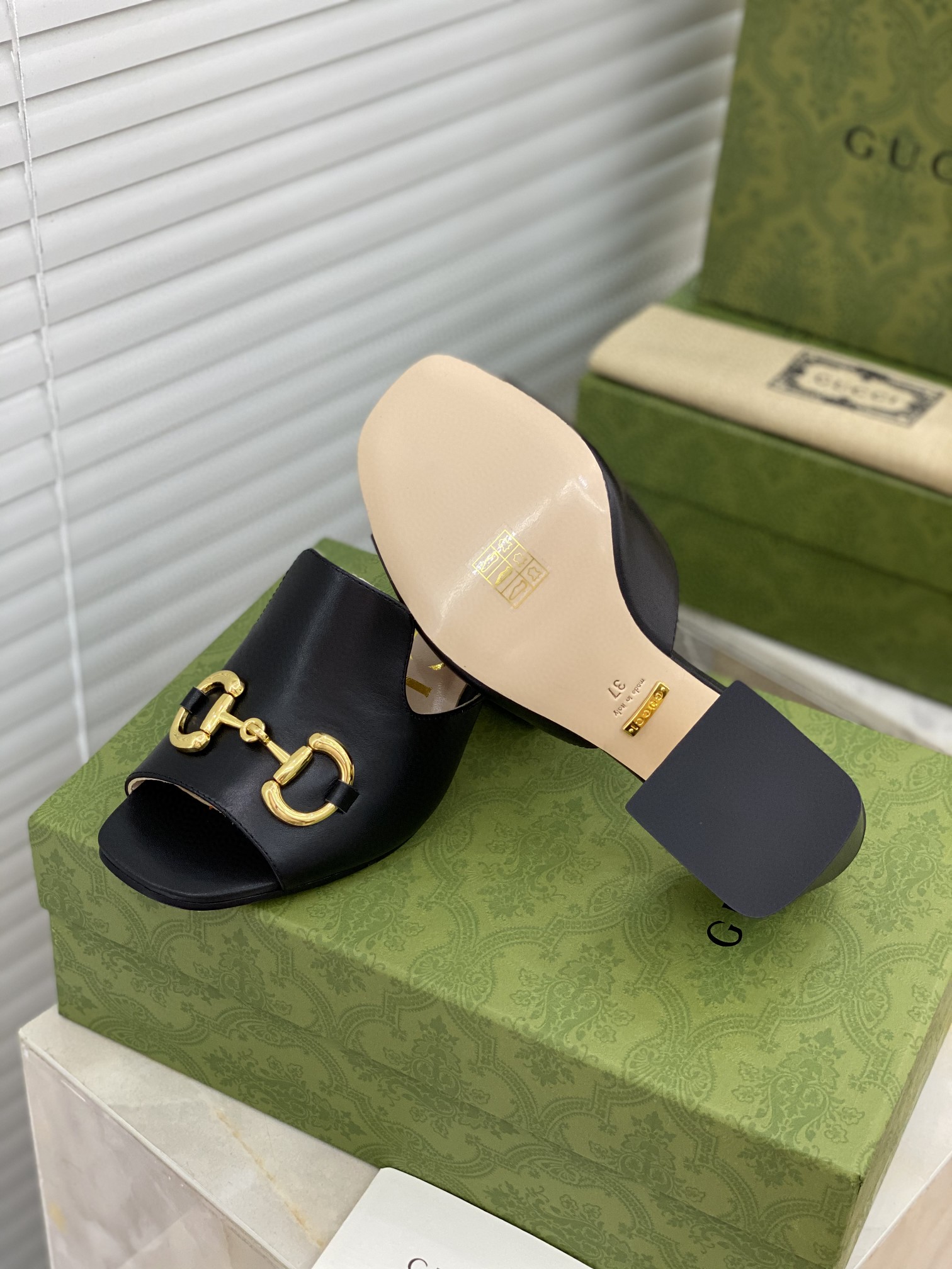 Gvc*1 Sandals 031